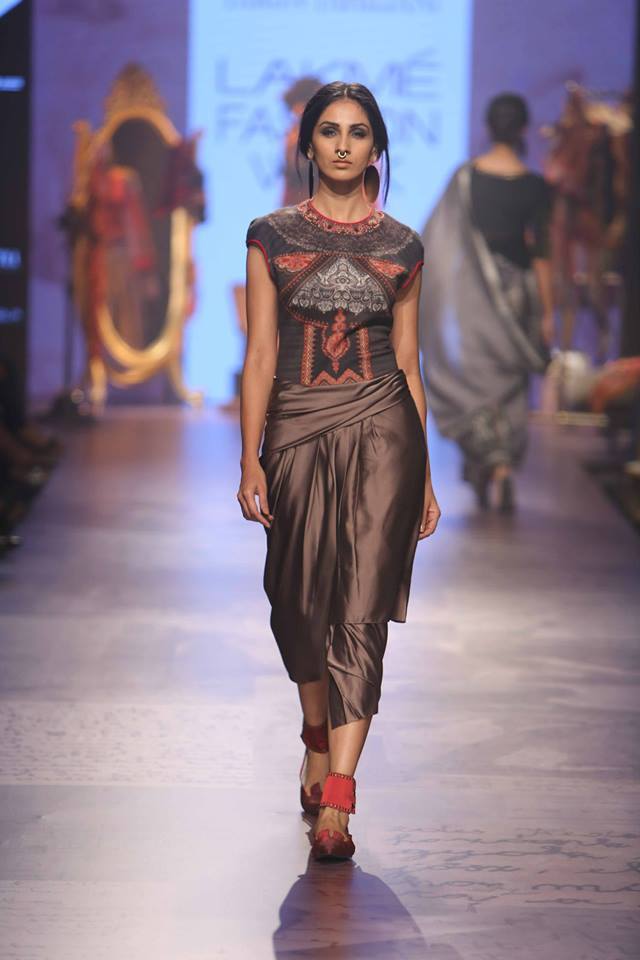 TARUN TAHILIANI – LIFW 2015